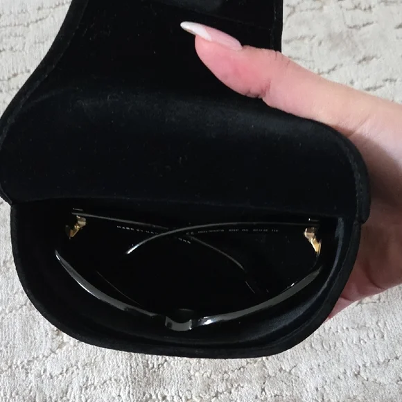 Marc By Marc Jacobs Black Sunglasses with Gold Detail - Picture 7 of 7